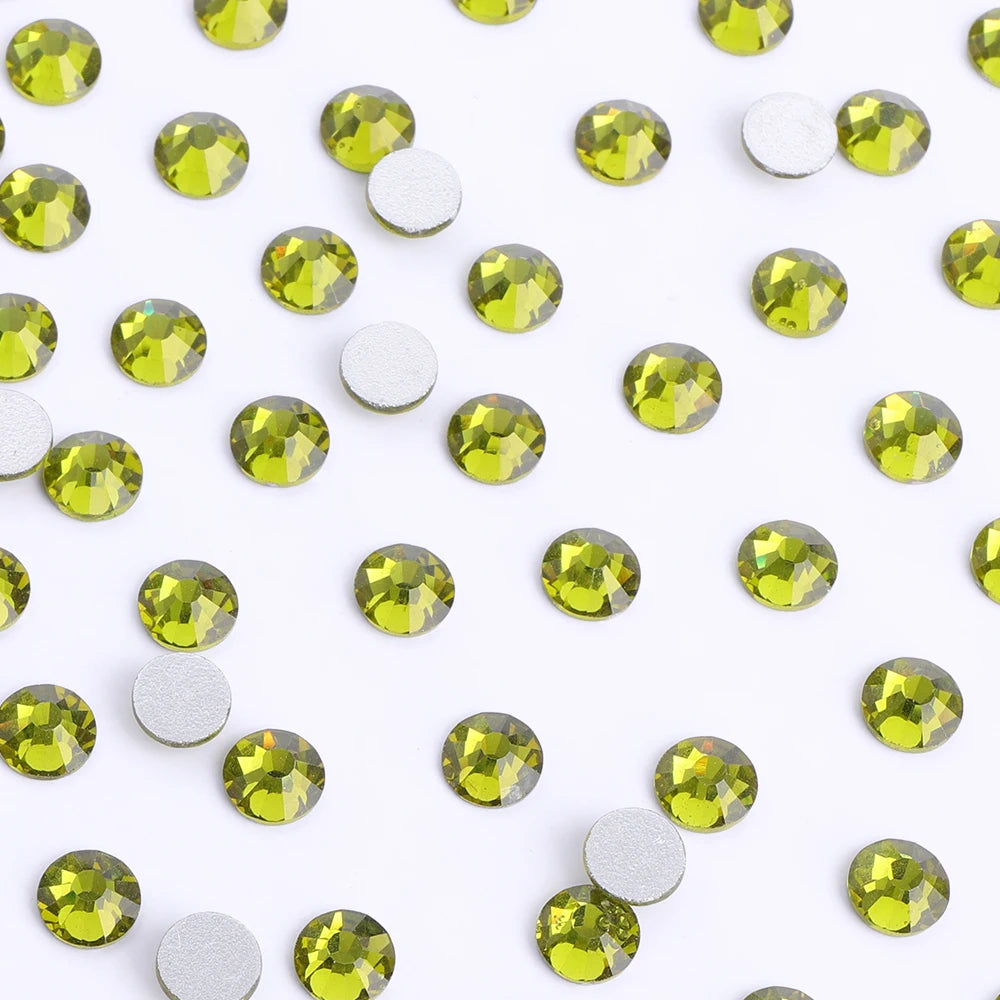 QIYI Hot Selling High Quality Multi Sizes Fashion Green Line Non Hofix Glass Flat Back Rhinestone for Decorate Garment Nail Art