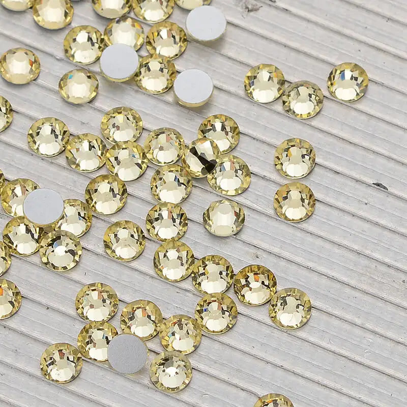 Hot-selling Glass Crystal Rhinestone  Bulk Glitter Non Hotfix Rhinestones for Garment Shoes Decorations