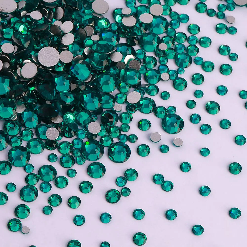 QIYI Rhinestone Mix Sizes Gems Charms Nail Art Rhinestones for Designs Flat Back Crystal High Quality Wholesale 3D Glass Silver