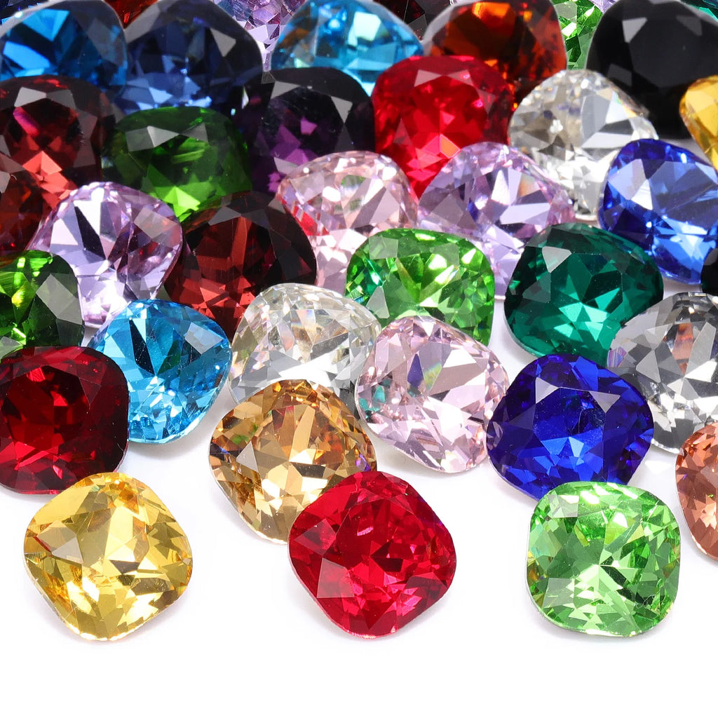 Factory Direct Wholesale Popular Design Eco-friendly Materials K9 Glass High Quality Long-lasting Durability Point Back Stones