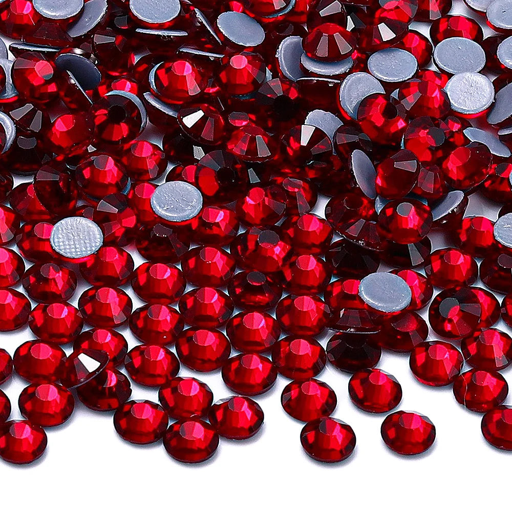 Wholesale Factory Price Qiyi Brand Top Grade 12 Facets Flat Back Hotfix Glass Crystal Rhinestone Delicate Clothing Accessories