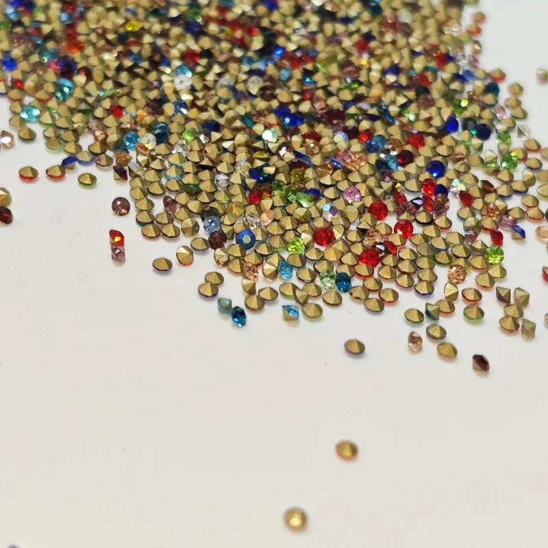 Factory Wholesale 3D Round Sharp Bottom Crystal Diamond Rhinestone Glass Nail Art Rhinestones for Shoes Garments Bags Hats