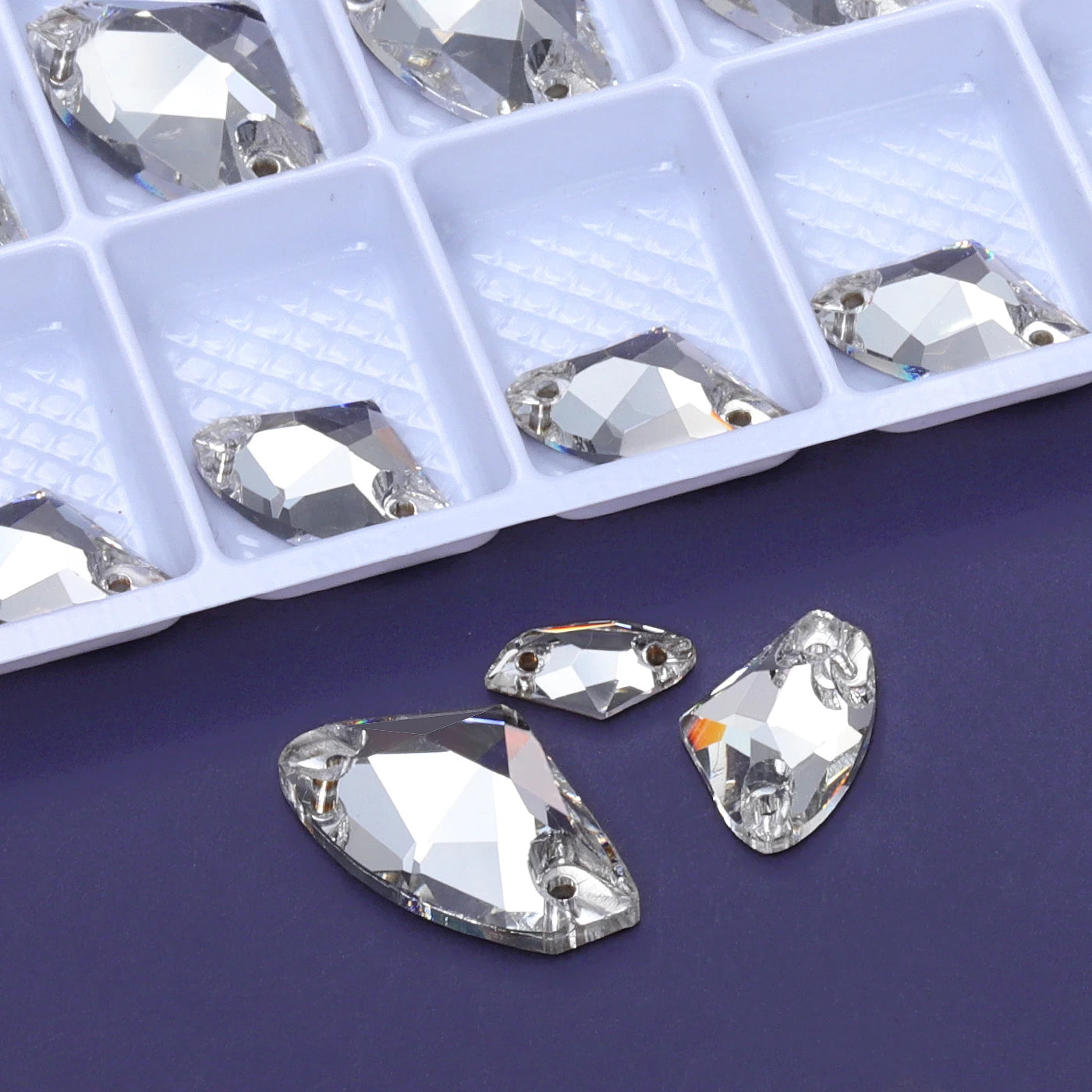High Quality  Mixedsize Galactic Sew-on Glass Rhinestones  Flatback 2 Holes Bulk Sewing Strass for Bags & Garment Jewelry Bling