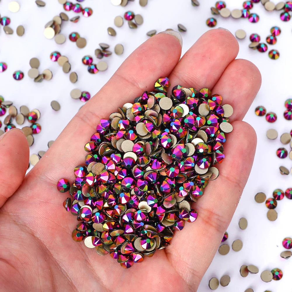 Wholesale 16 Cut Facets Nail Rhinestones Bulk Bling Glitter 2088 Crystal Non-Hotfix Flat Back Glass in Christmas Colors