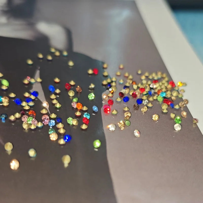 Factory Wholesale 3D Round Sharp Bottom Crystal Diamond Rhinestone Glass Nail Art Rhinestones for Shoes Garments Bags Hats