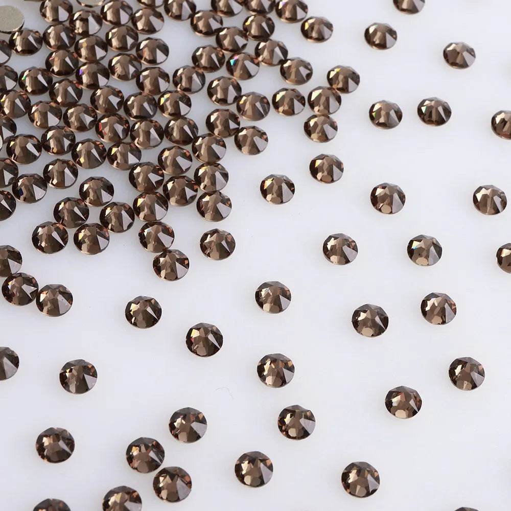 Wholesale  8 Big and 8 Small High Quality Machine Cut 16 Facets Rhinestones Iron on Decoration Garment