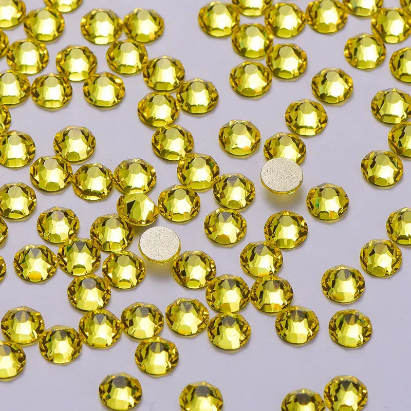 Wholesale  8 Big and 8 Small High Quality Machine Cut 16 Facets Rhinestones Iron on Decoration Garment