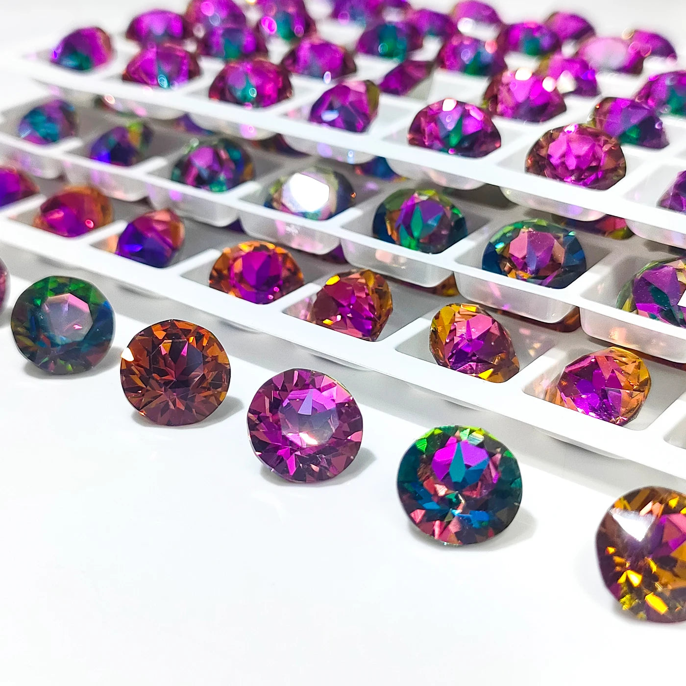 QIYI 2024 New Arrival Factory Wholesale AB Colors Grade AAAAAA Luxury K9 XIRIUS Chaton Pointback Rhinestone for Decoration Cloth