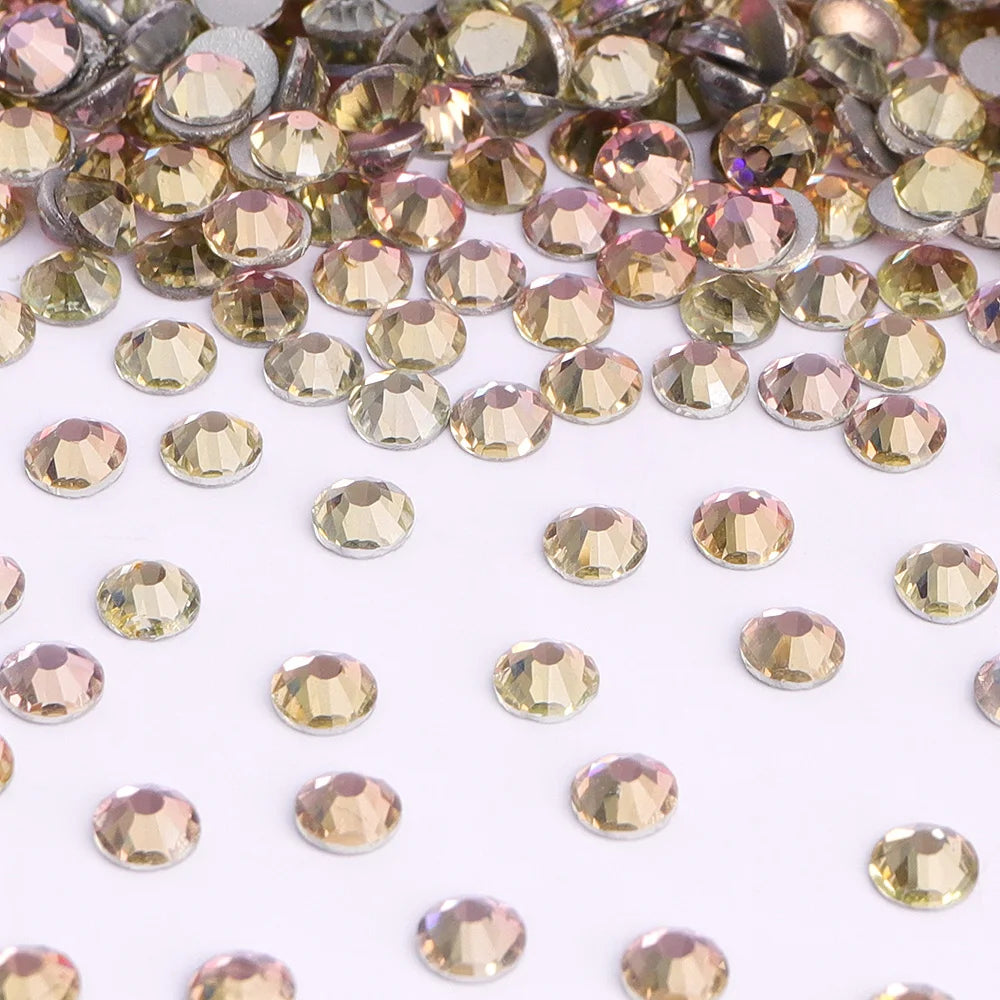 Hot Sale Glitter Stone Silk Light Crystal Rhinestones Flatback Nail Charms Diamond Glass Rhinestones for DIY Garment Jewelry