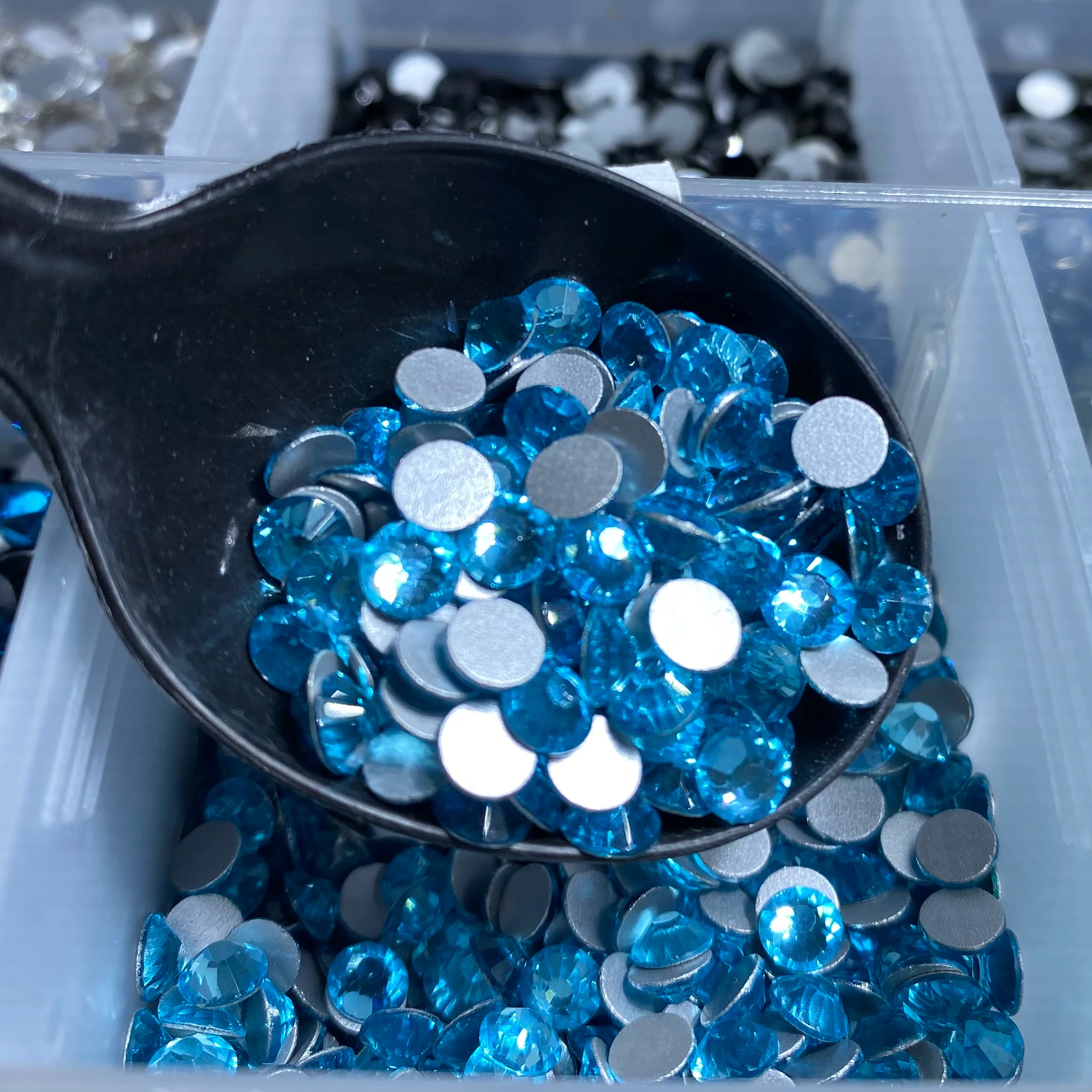 Factory Hot Selling Crystal AB Rhinestones 14400PCS Glass Non Hotfix Flatback Rhinestone Bulk for Nail Art Garment