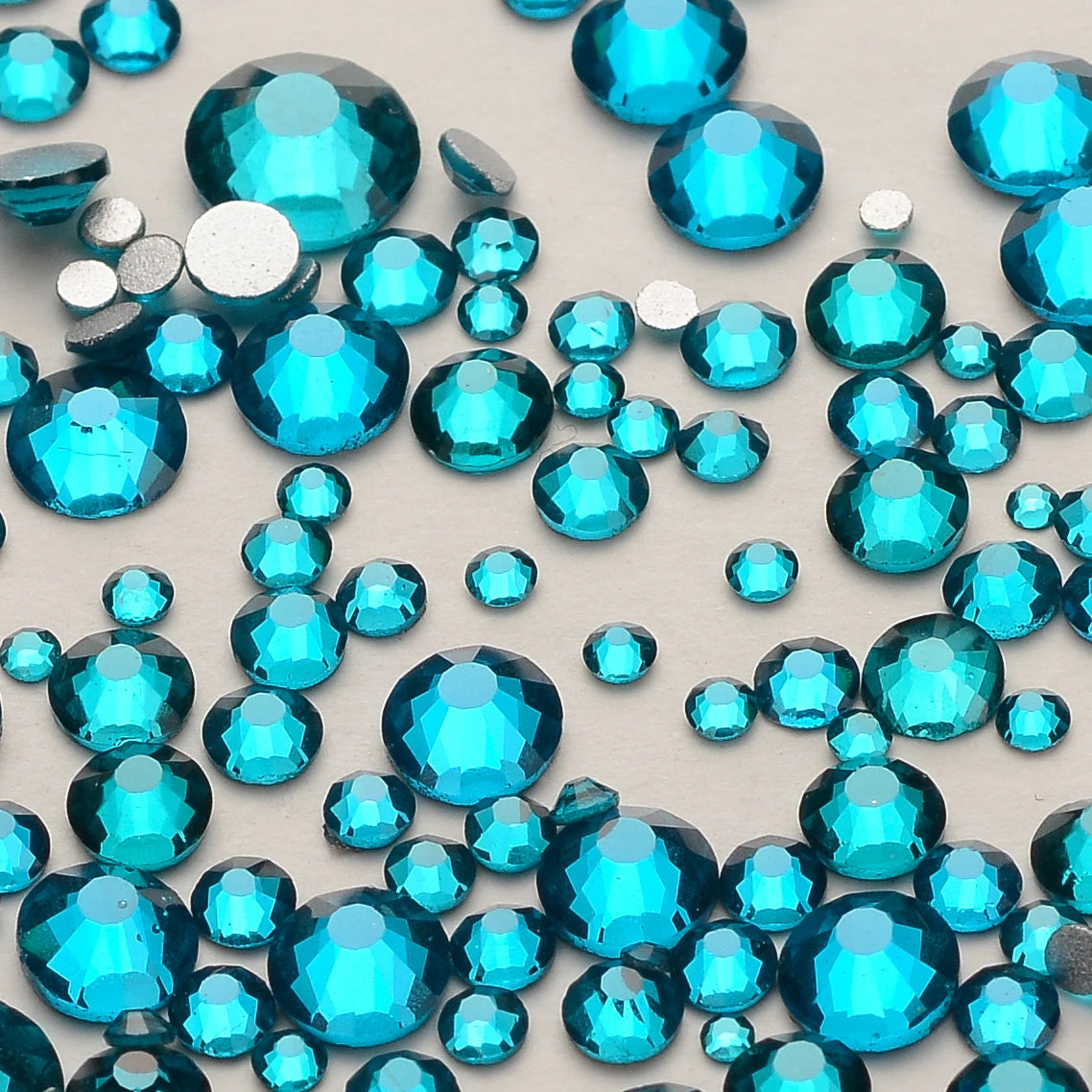Wholesale Rhinestones Multi Sizes Colorful Non Hotfix Rhinestone Flat Back Nail Rhinestones for DIY Crafts