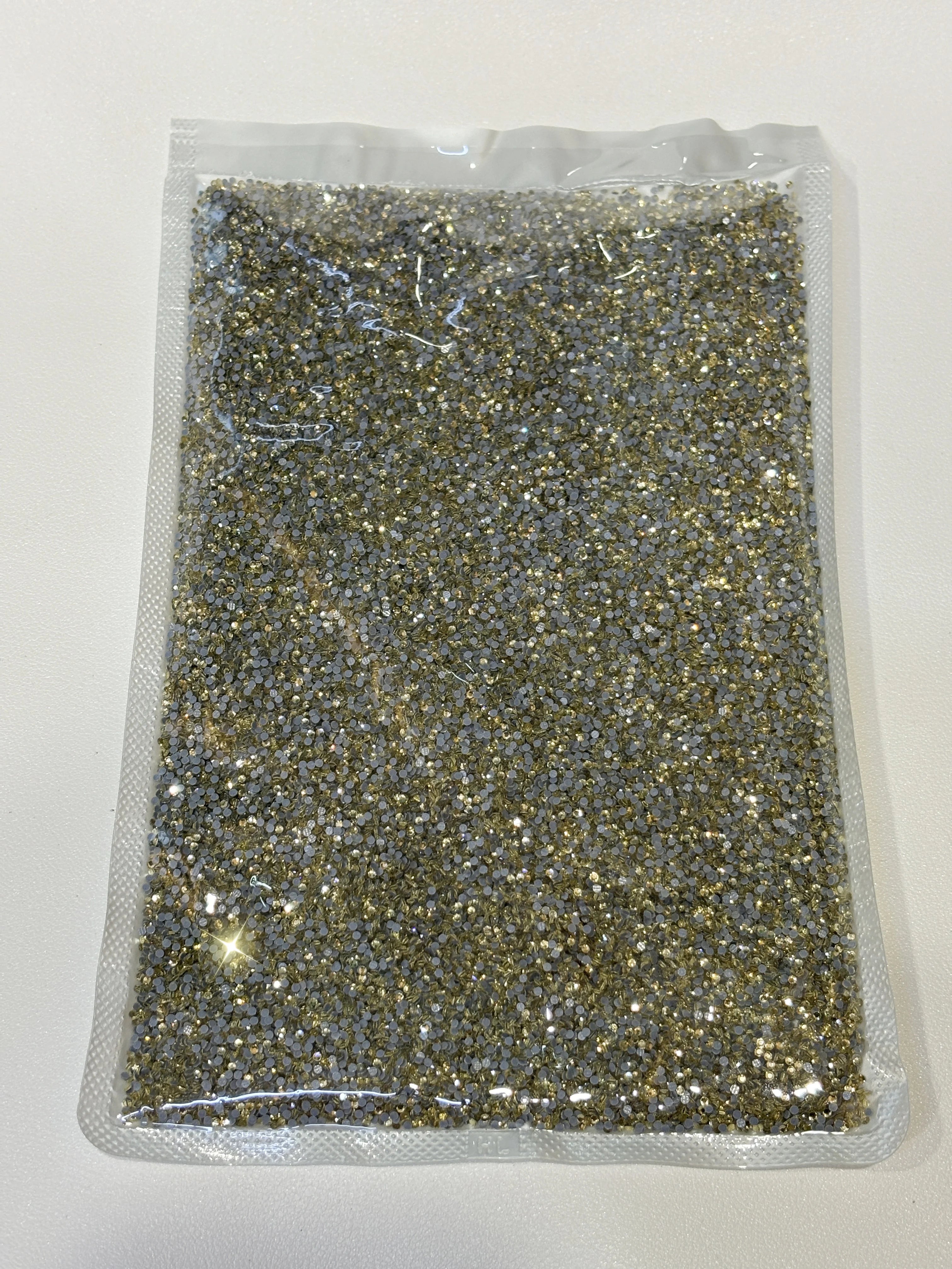 Hot Fix Flatback Round Rhinestones Bulk Glass Crystal Glue-On Technique Garment Accessories Rhinestone