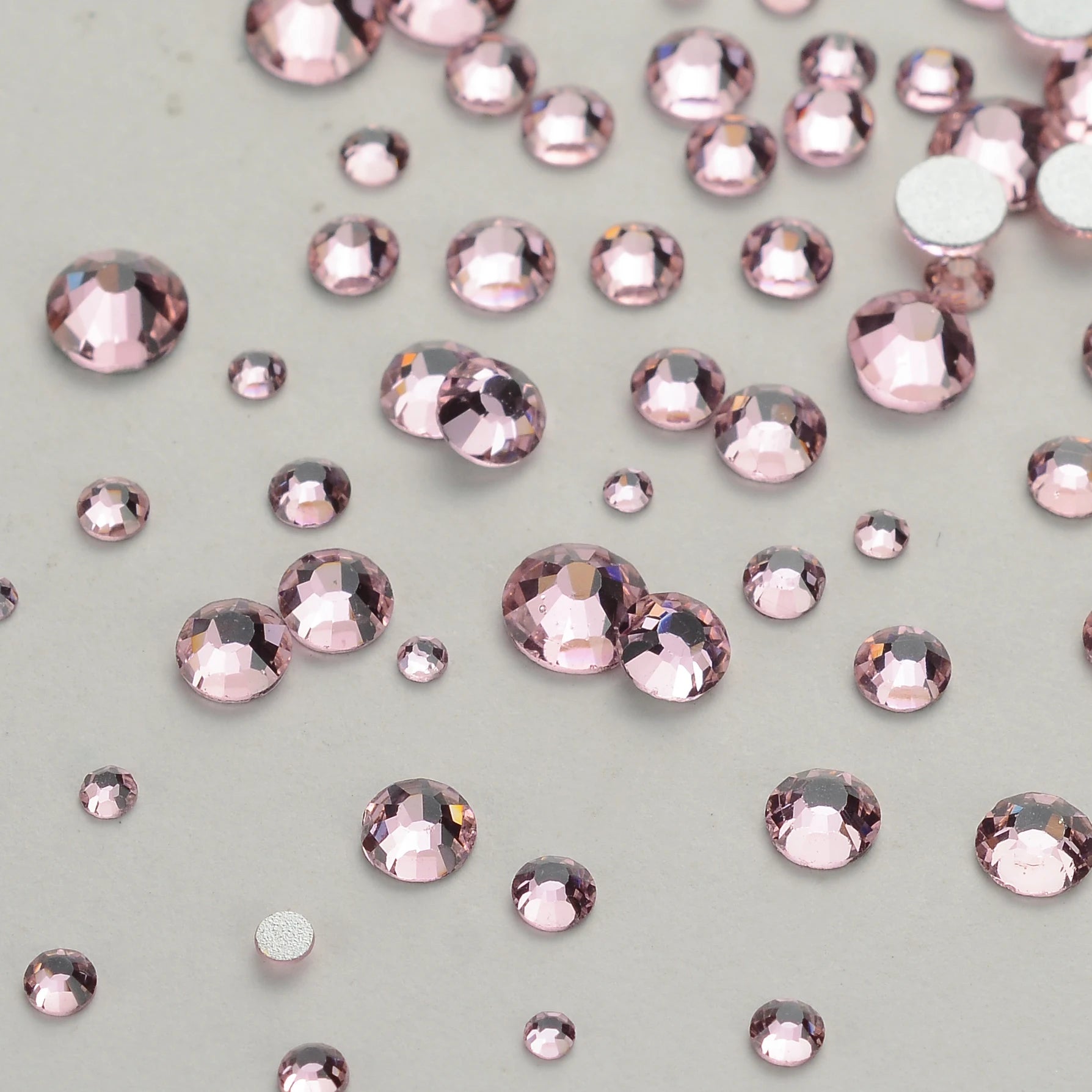 Wholesale Rhinestones Multi Sizes Colorful Non Hotfix Rhinestone Flat Back Nail Rhinestones for DIY Crafts
