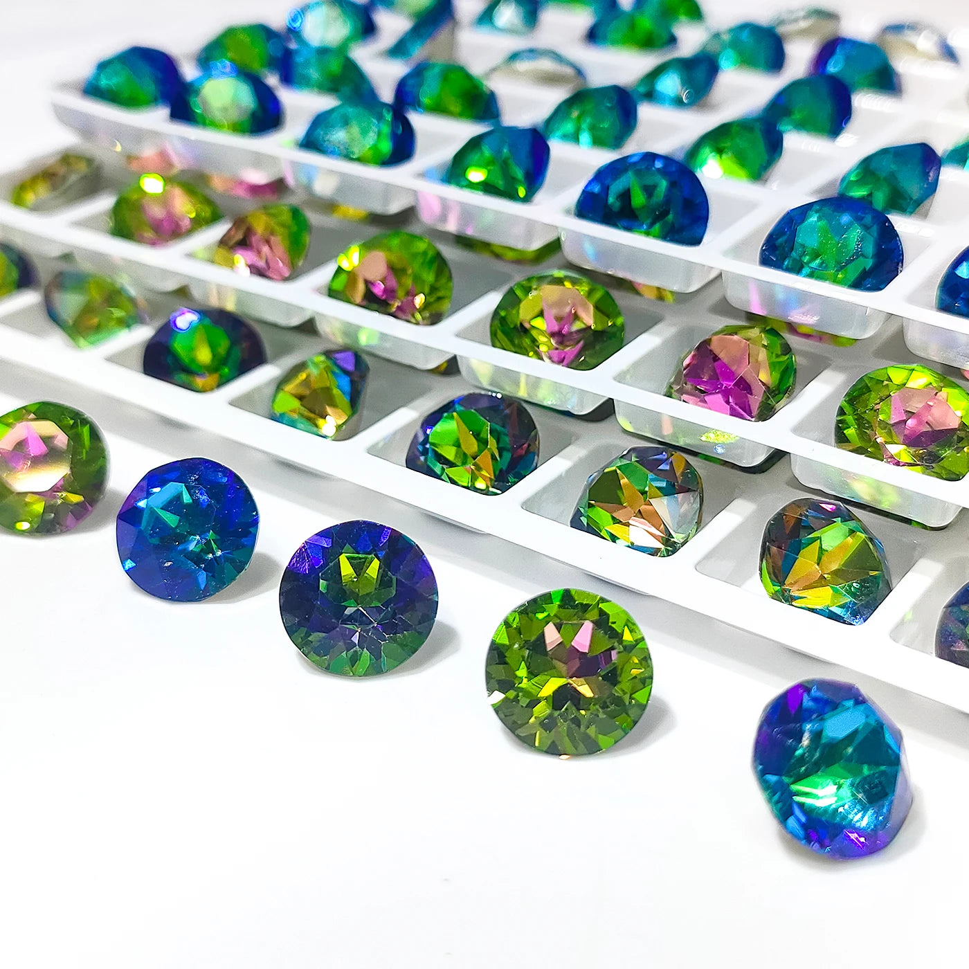 QIYI 2024 New Arrival Factory Wholesale AB Colors Grade AAAAAA Luxury K9 XIRIUS Chaton Pointback Rhinestone for Decoration Cloth