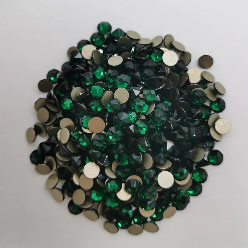 Wholesale Factory 100% Good Feedback Glass Stone 16 Cut Cold Fixation Non Hot Fix Crystal Rhinestone for Women Bikini
