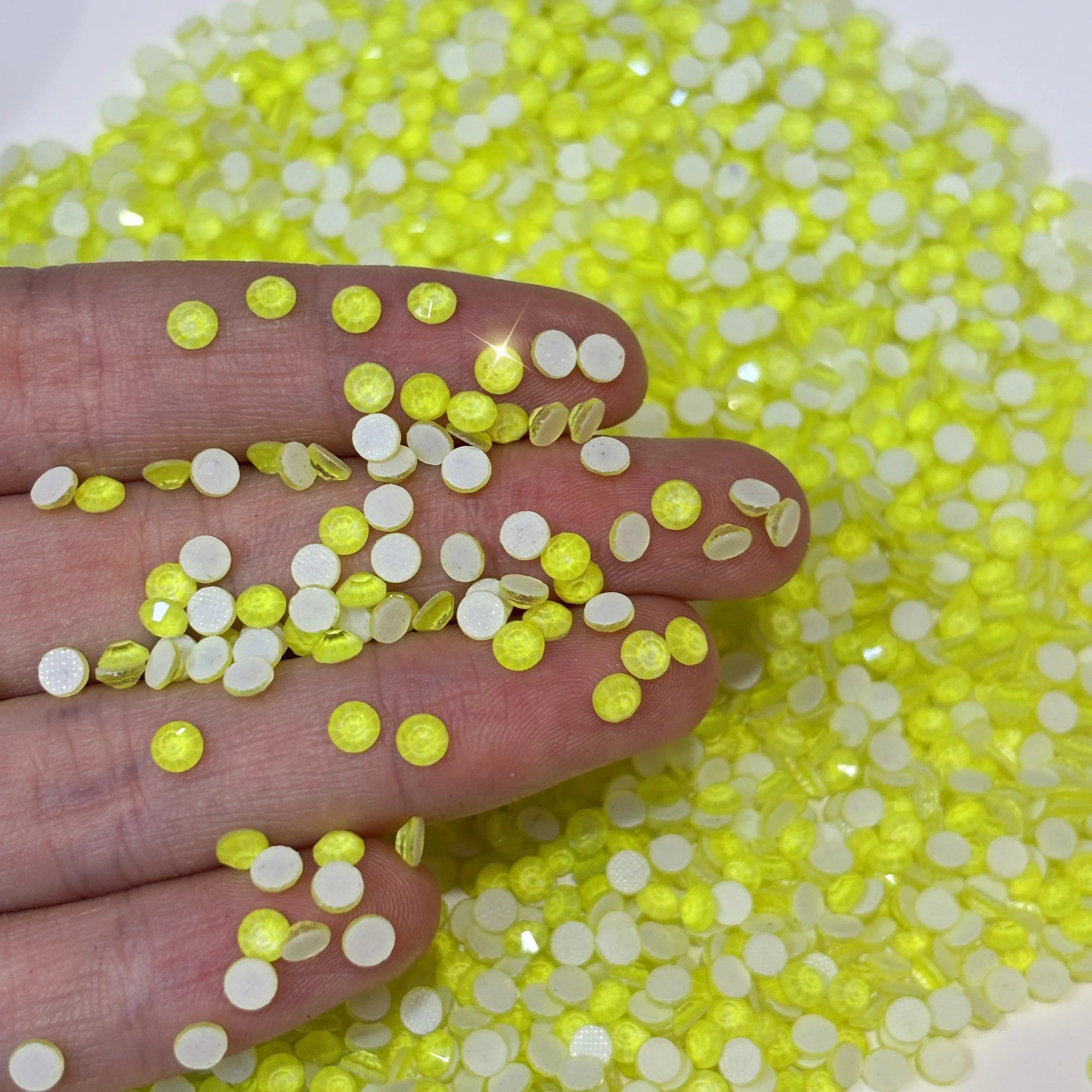 Wholesale SS8 DMC Rhinestones Glass Hot Fix Crystal Diamond Garment Accessories Decorations Flat Back Rhinestone