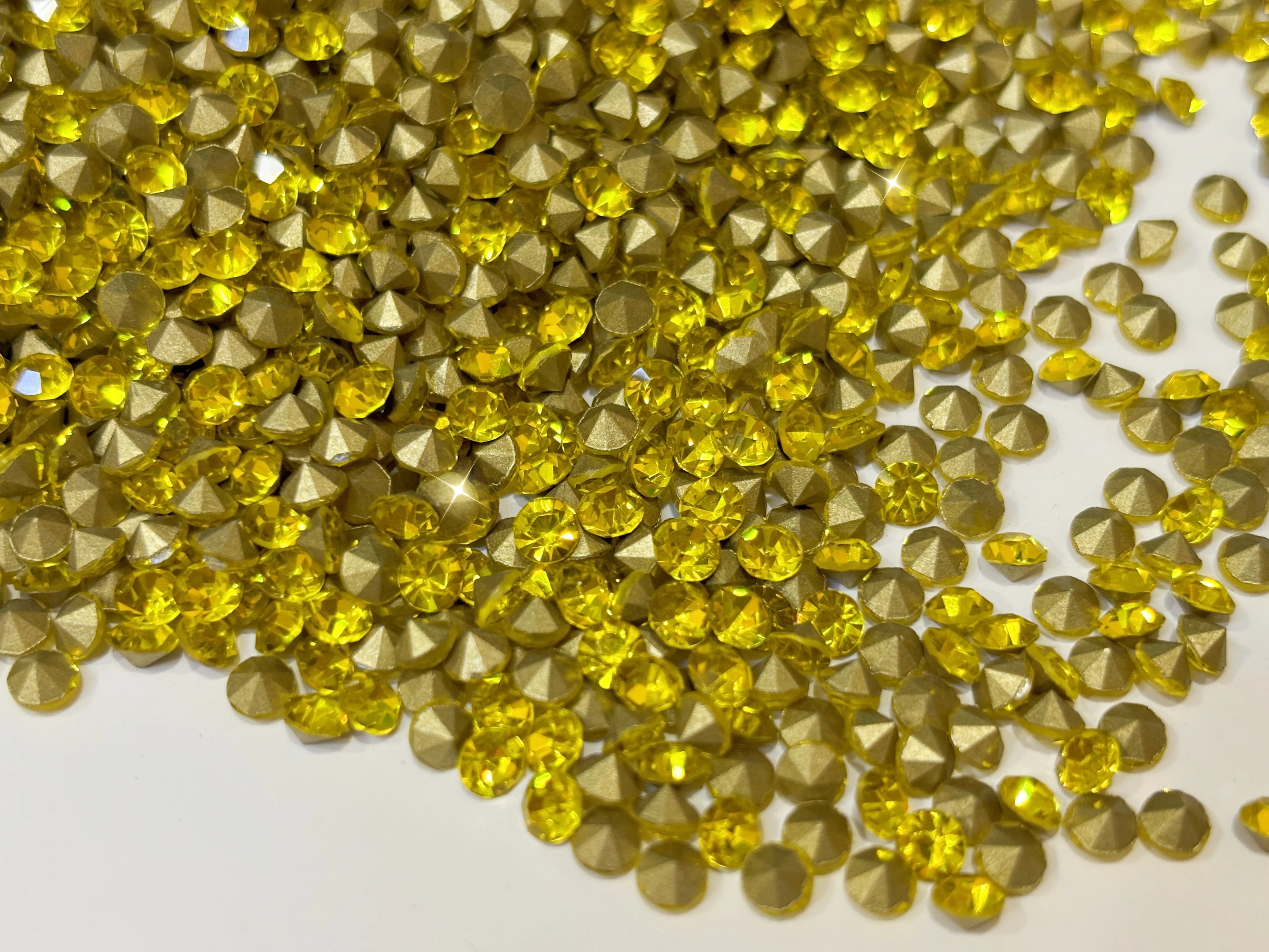 Wholesale SS4-SS28 Diamond Crystal Rhinestone Nail Art DIY Jewelry Accessories Point-back Glass Chaton Rhinestone