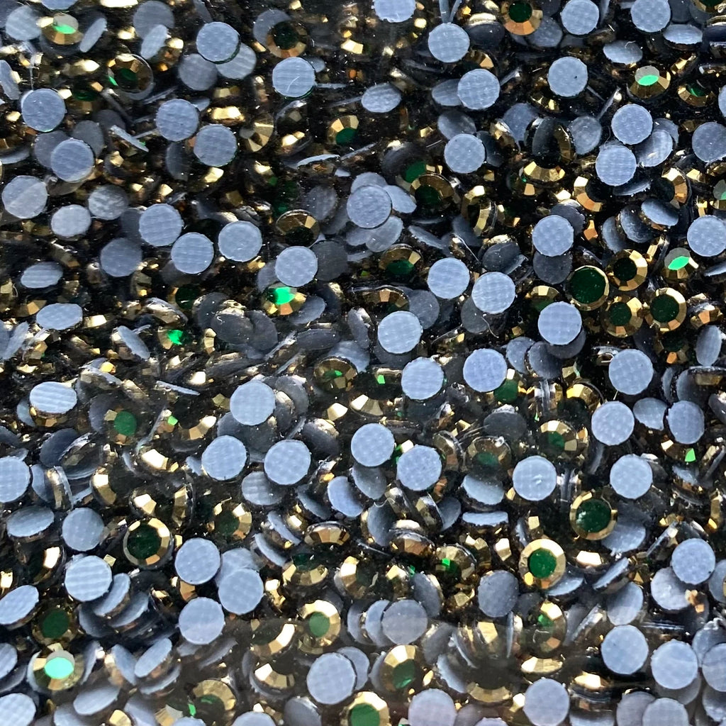 New Product Flat Back Glass Crystals Gold Rhinestone Bling the Lens Diamond Hotfix Iron on Rhinestones for Garment Clothes