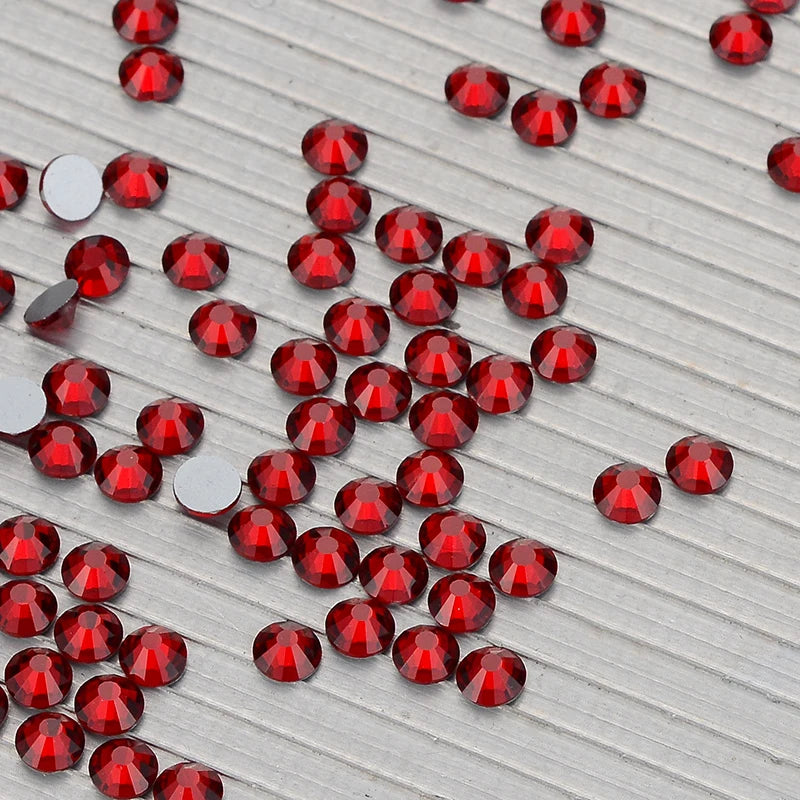 Wholesale Rhinestones Blingbling 100 Colors 12 Sizes Strass Flatback Glass Crystal Rhinestones for Cloth DIY Crafts