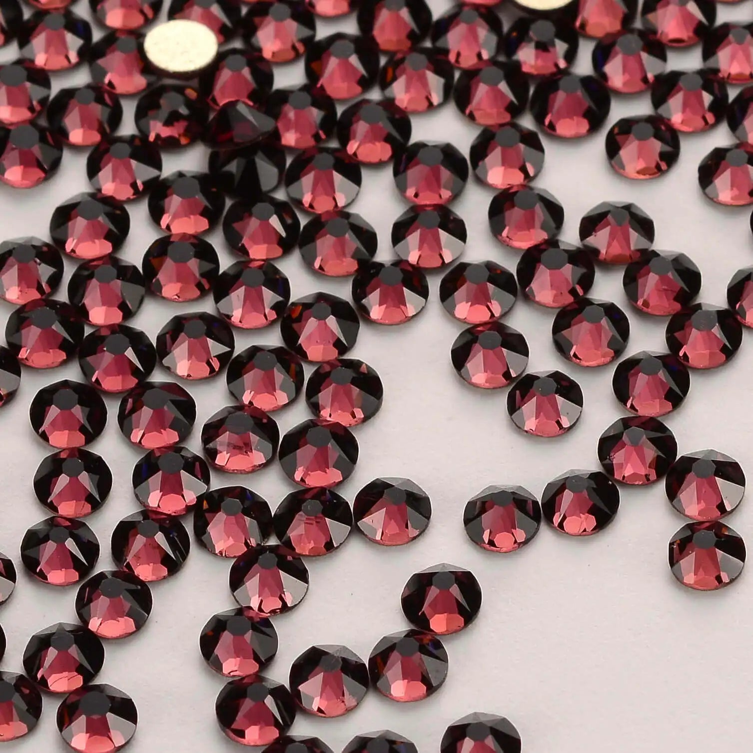 Wholesale  8 Big and 8 Small High Quality Machine Cut 16 Facets Rhinestones Iron on Decoration Garment