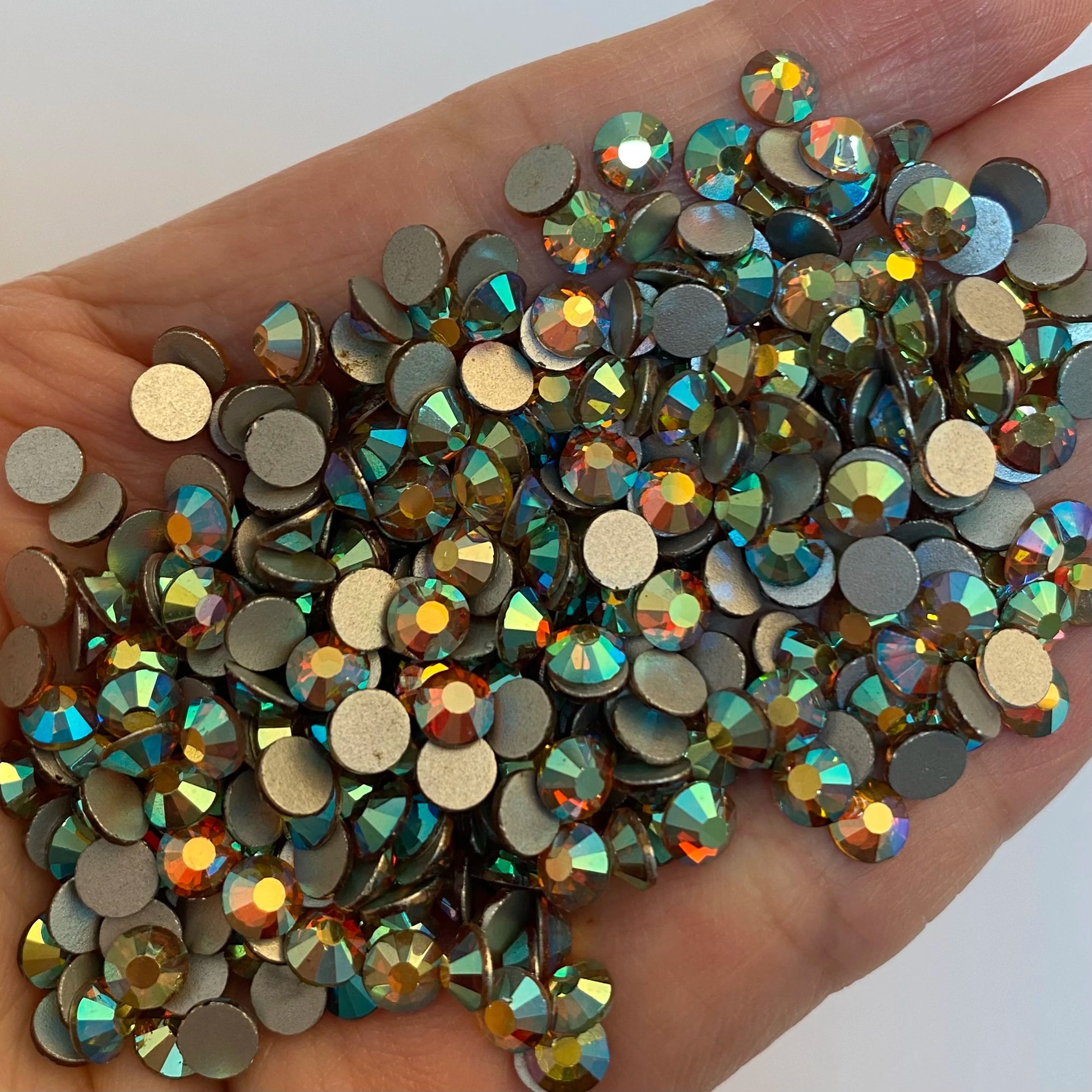 Wholesale Customize 1440pcs Stone Crystal Rhinestones Flatback Nail Charms Diamond Glass Rhinestones Flat Back for Jewelry