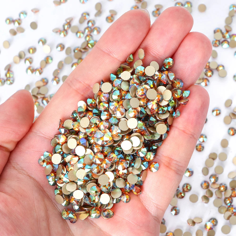 Wholesale 16 Cut Facets Nail Rhinestones Bulk Bling Glitter 2088 Crystal Non-Hotfix Flat Back Glass in Christmas Colors