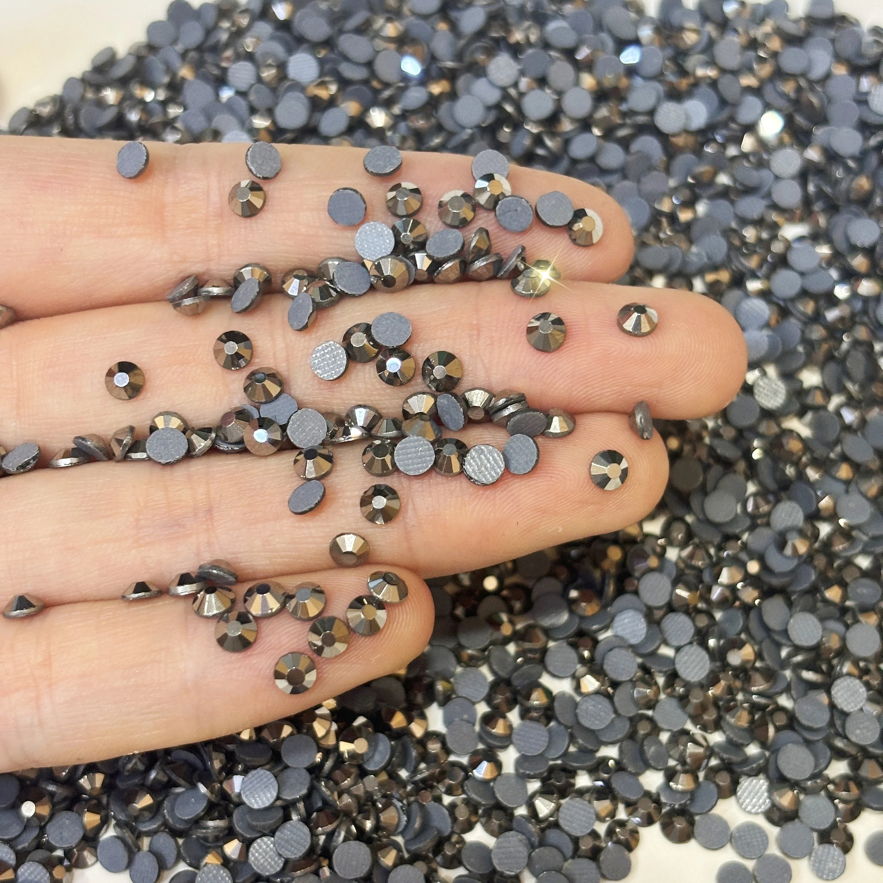 Wholesale SS8 DMC Rhinestones Glass Hot Fix Crystal Diamond Garment Accessories Decorations Flat Back Rhinestone