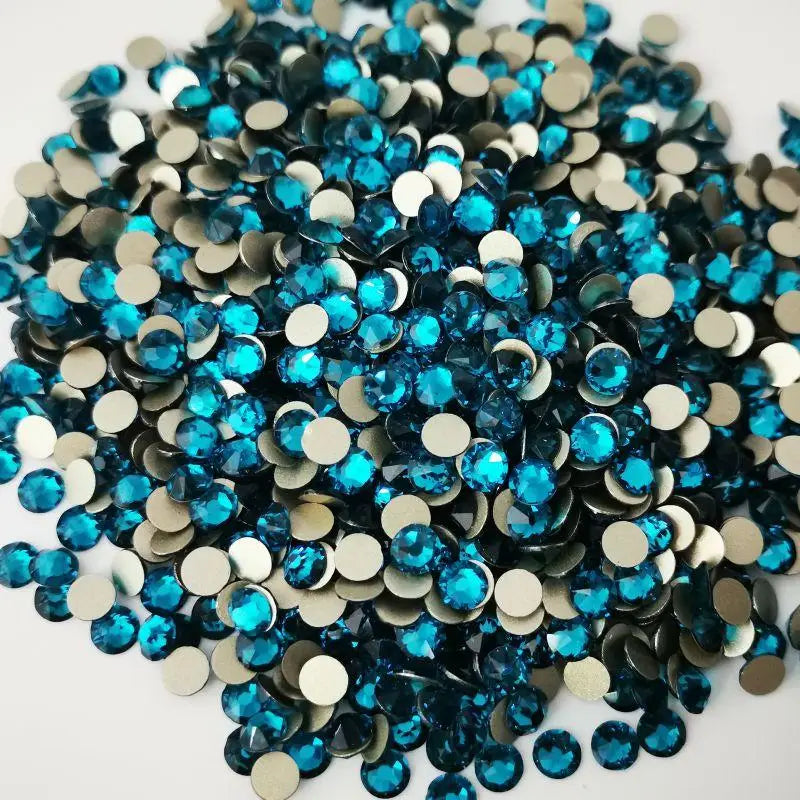 Wholesale Factory 100% Good Feedback Glass Stone 16 Cut Cold Fixation Non Hot Fix Crystal Rhinestone for Women Bikini