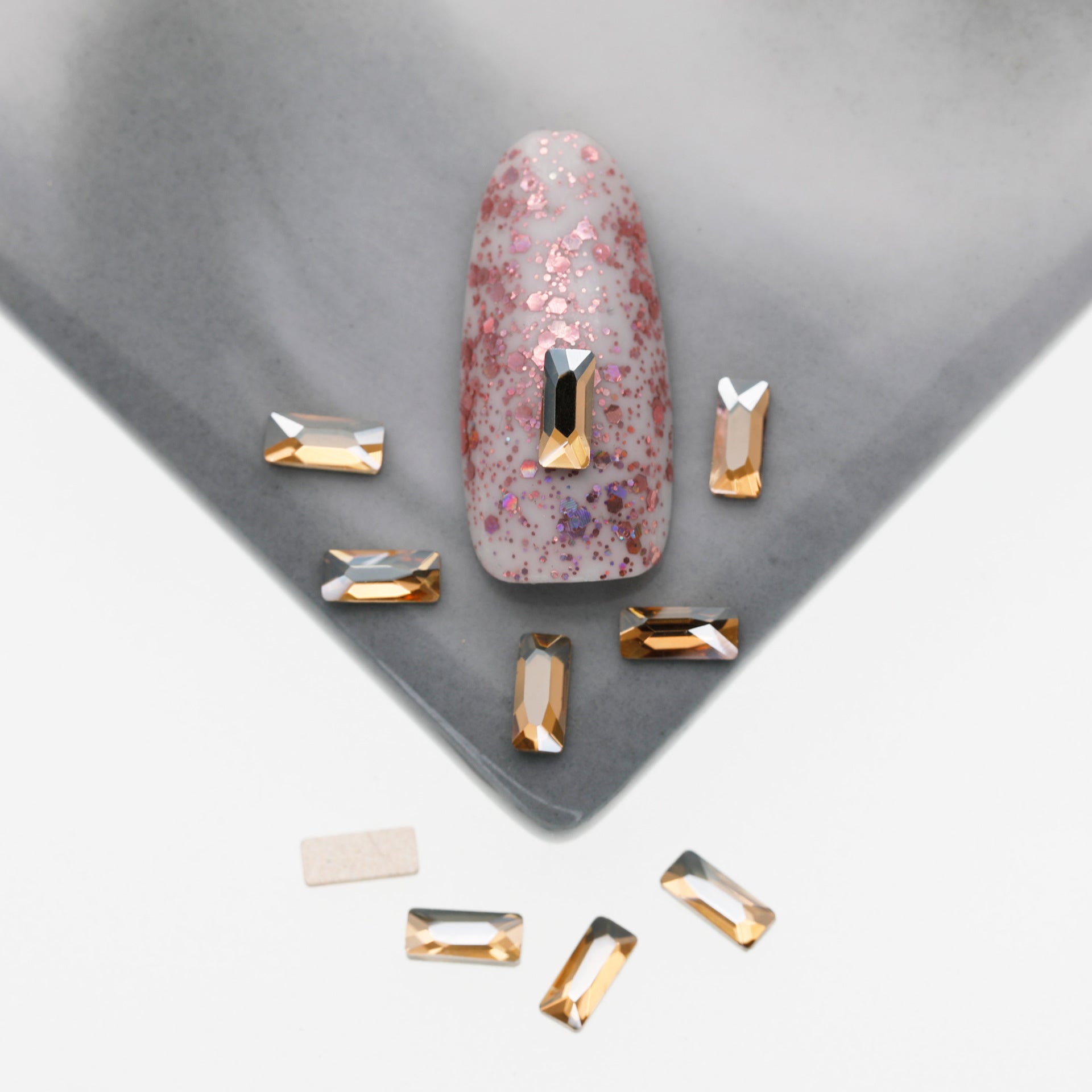 Cross-Border Supply Gold Champagne Flatback Shaped Nail Art Rhinestones Super Sparkle Gel Polish Adhesive Stones Non-Fading Base Color
