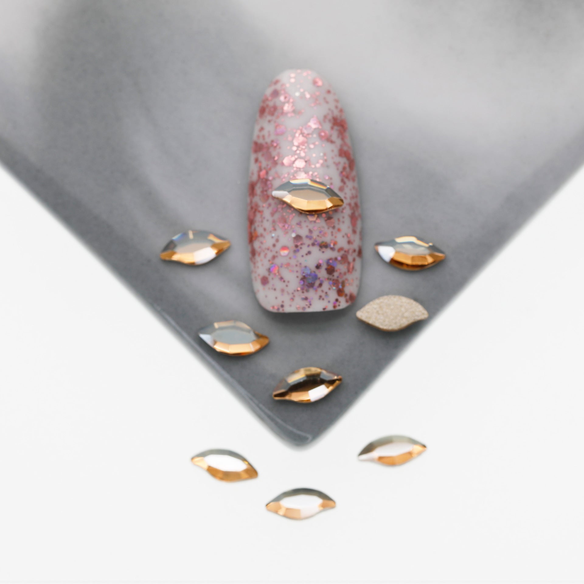 Cross-Border Supply Gold Champagne Flatback Shaped Nail Art Rhinestones Super Sparkle Gel Polish Adhesive Stones Non-Fading Base Color