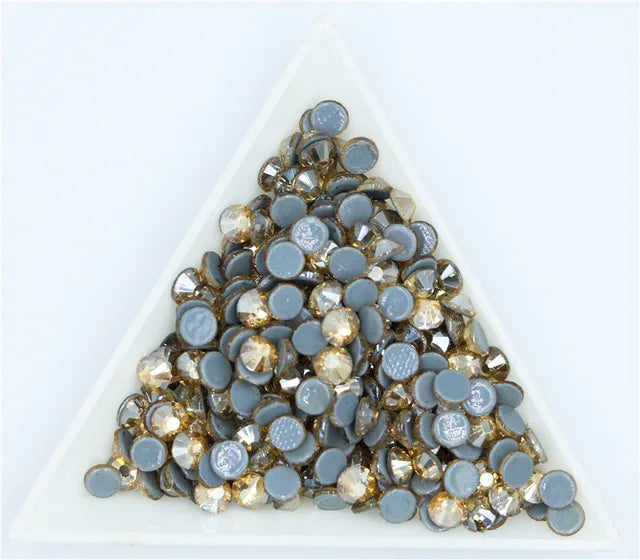 ss3,ss4,ss8,ss12,ss34 Hot fix Rhinestone Glitter Strass Flatback Glass Crystal Hotfix stones Iron on Rhinestones For Garment